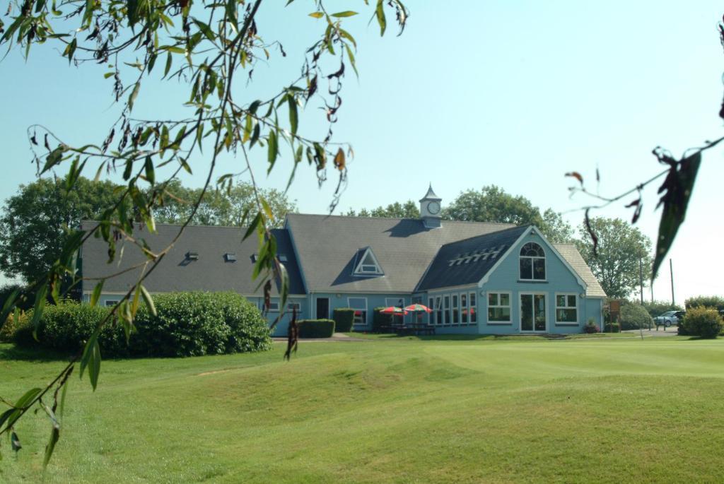 Richmond Park Golf Club Apartment Watton ภายนอก รูปภาพ
